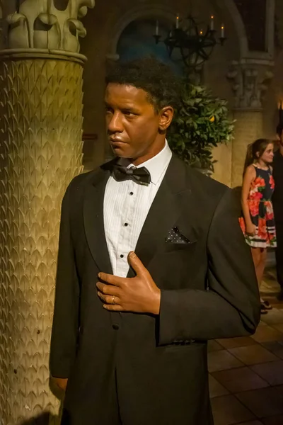 New York Şehri, Usa Jule 13, 2013: Denzel Washington balmumu heykeli Madame Tussauds 'un New York Times Meydanı' ndaki balmumu müzesinde.