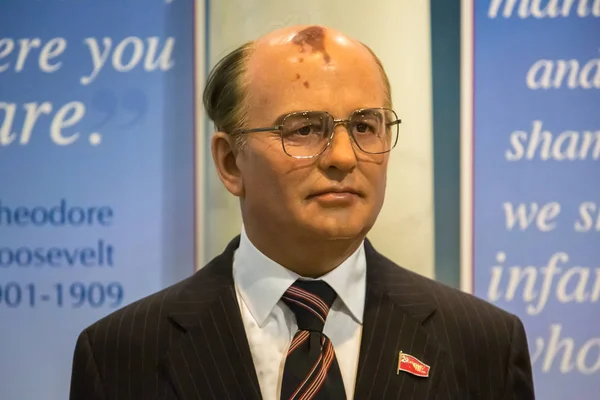Mikhail Gorbaçov balmumu heykeli
