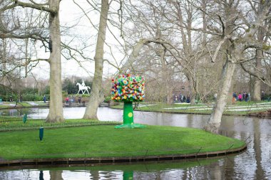 Keukenhof parkında bahar ziyaret sezonu