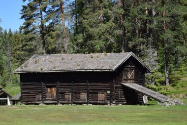 Njardarheimrn Viking antik köyü, Norveç 'teki eski evler