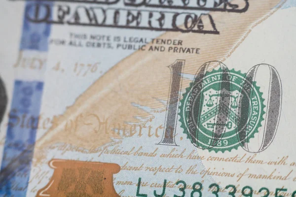 Macro close-up van ben franklin's gezicht op de US $100 dollar bill. — Stockfoto