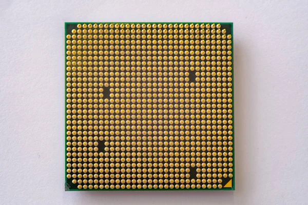Крупним планом процесорний процесор над материнською платою комп'ютера. Тло технології . — стокове фото