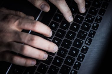 Rus hacker karanlık web, derin Web sunucu kesmek
