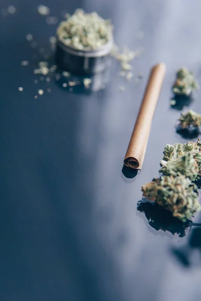 Marihuana Fresca Cbd Thc Brotes Cannabis Antecedentes Para Copiar Espacio —  Fotos de Stock