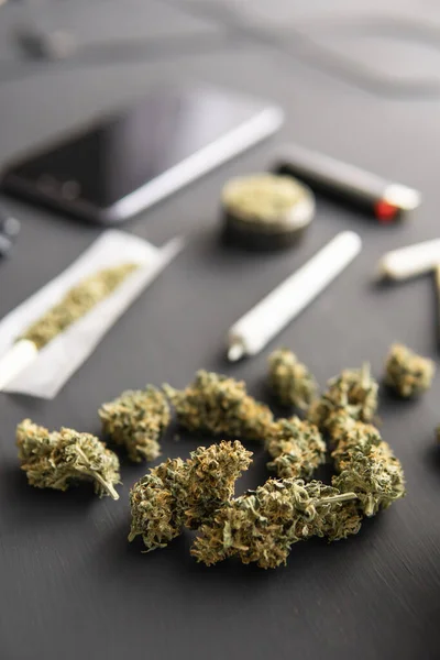 Joint Weed Grinder Hand Fresh Cannabis Close Marijuana Buds Black — Stock Photo, Image