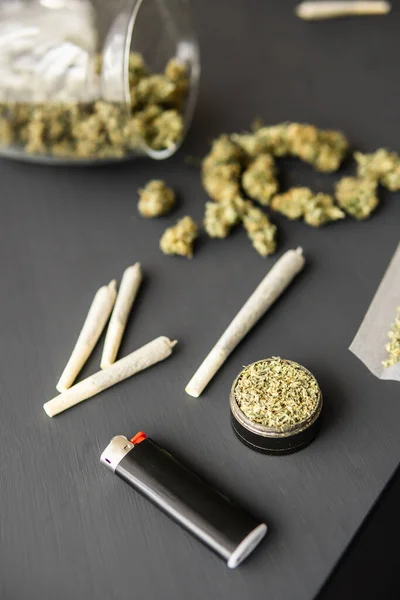 Cannabis Buds Black Table Joint Weed Close Grinder Hand Fresh — Stock Photo, Image