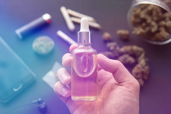 Medicinale Marihuana Concept Handvat Fles Cannabis Olie Pipet Natuurlijk Kruid — Stockfoto