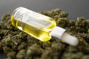 Esrar konsepti, CBD medikal petrol, makro, kenevir yağı,