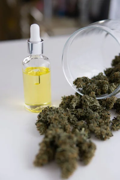 Óleo Cannabis Pipeta Close Conceito Maconha Medicinal Cbd Cannabis Oil — Fotografia de Stock