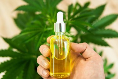 Beyaz üzerine izole pipet kenevir yağı el tutma şişesi