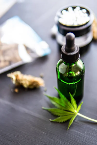 Cannabis Olie Close Wiet Zwarte Achtergrond Product Van Pot — Stockfoto