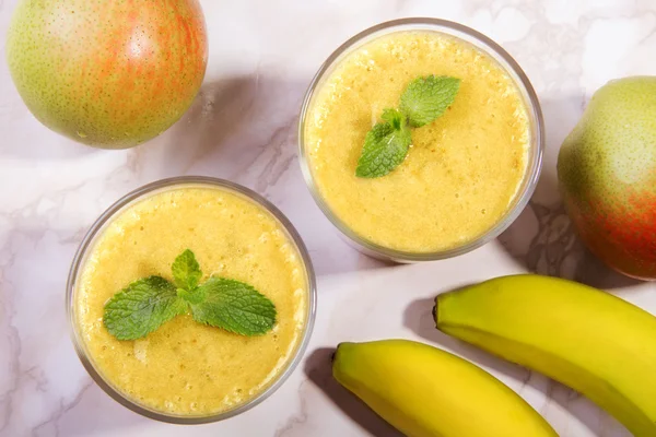 Batido de plátano y pera — Foto de Stock