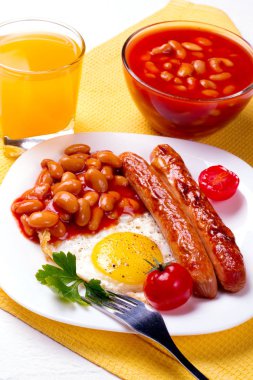 Yumurtalı kahvaltı.