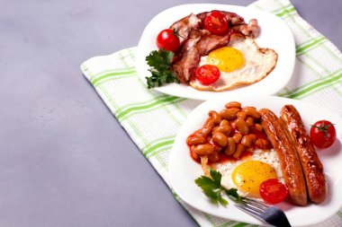 Yumurtalı kahvaltı.