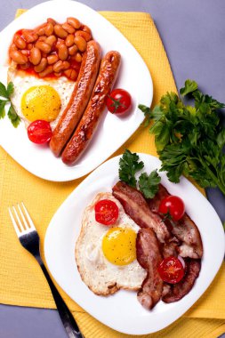 Yumurtalı kahvaltı.