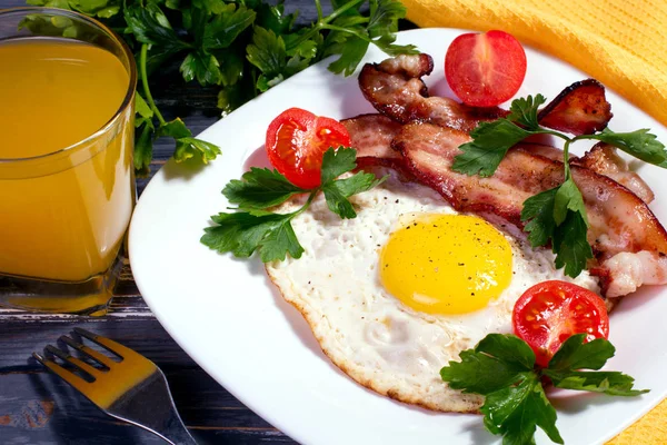 Yumurtalı kahvaltı.