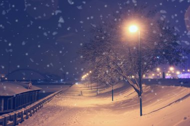 Kış Park'ta gece manzarası.