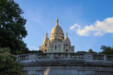 Paris Montmartre tepe Sacré Coeur Bazilikası. Fransa'nın mimari mirasın peyzaj