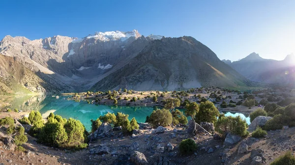 Tayikistán, lago Allo en las montañas Fann — Foto de Stock
