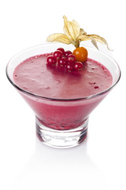 Çilek ve physalis ile Berry mus