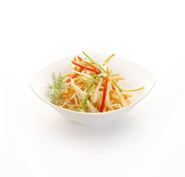 Bell kağıt ve havuç lahana salatası