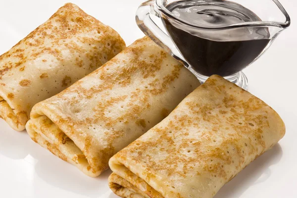 çikolata soslu krep