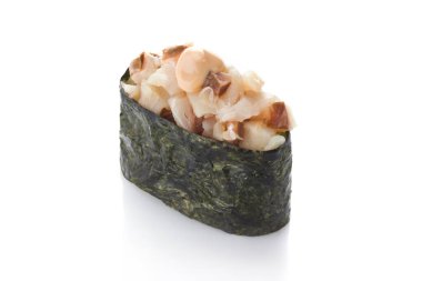 Baharatlı Japon amberjack (sarıkuyruk balığı) suşi