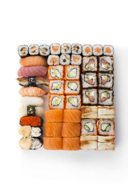 sashimi kümesi suşi rulo