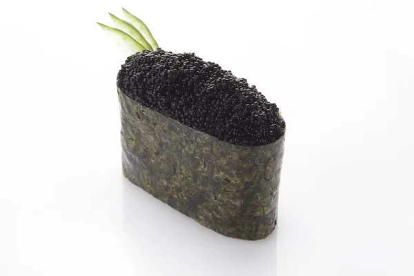Siyah tobiko Japon suşi