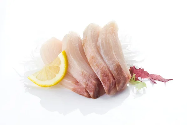  Japon amberjack (sarıkuyruk balığı) sashimi