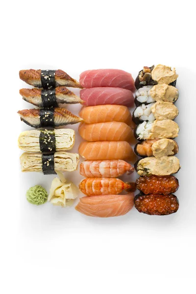 Conjunto de sashimi e sushi — Fotografia de Stock