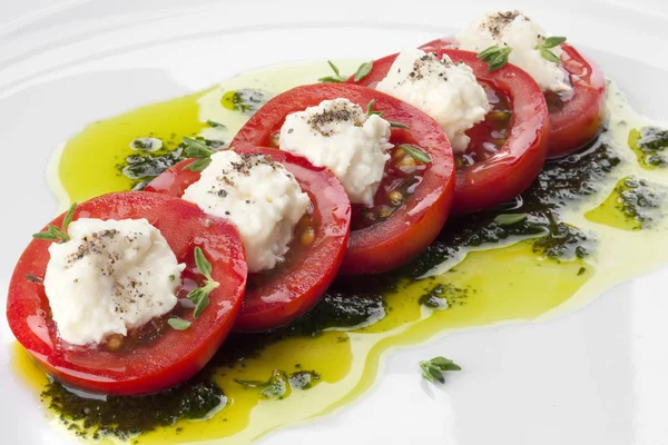 domates ve mozzarella salatası