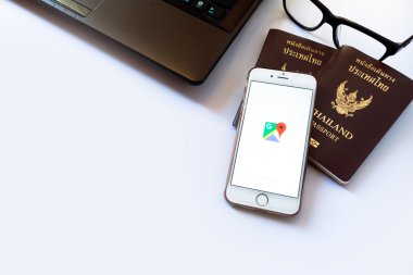 IPhO üzerinde: Lamphun, Thailand - 22 Temmuz 2016:Google cadde görünümü uygulaması