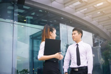 Gelecek çalışma hakkında söz Asya iş Çift.