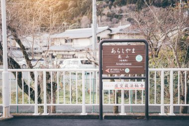 Kyoto, Japonya - 18 Ocak 2018: Arashiyama termina kanalıdır