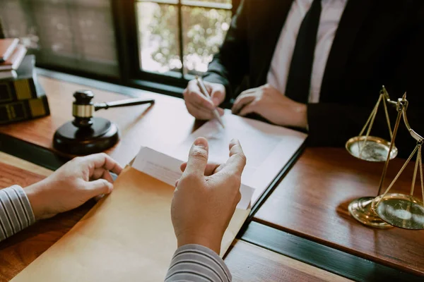 Clients Come Seek Advice Law Privacy Violations Lawyer Office — Stock Photo, Image