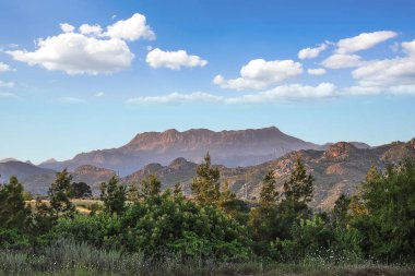 Güzel dağ içinde belgili tanımlık geçmiş
