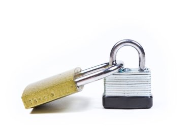 İki renkli asma kilitler