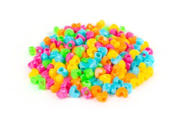 Çocuk plastik boncuk