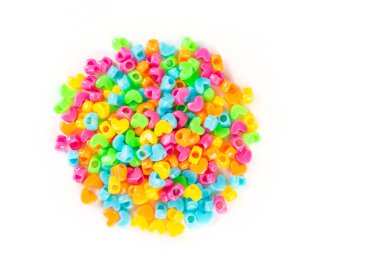 Çocuk plastik boncuk