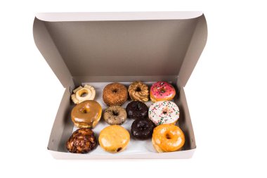 Çeşitli hamur işleri kutu