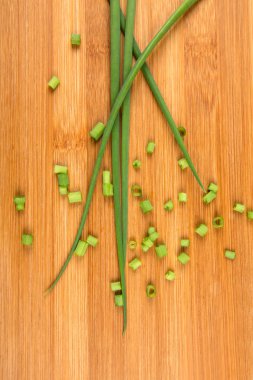 Doğranmış yeşil soğan ve SAP