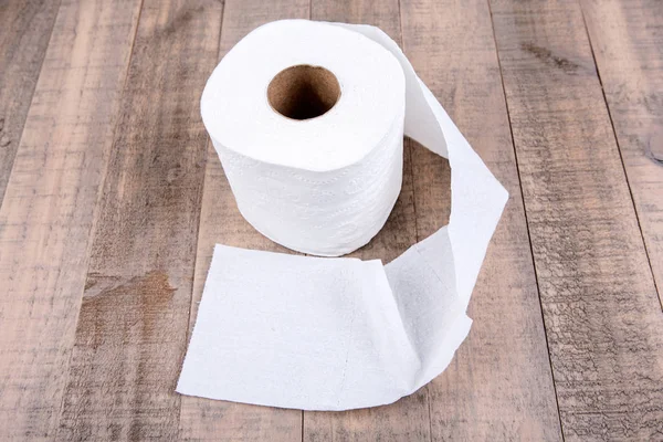 Um rolo de papel higiénico — Fotografia de Stock