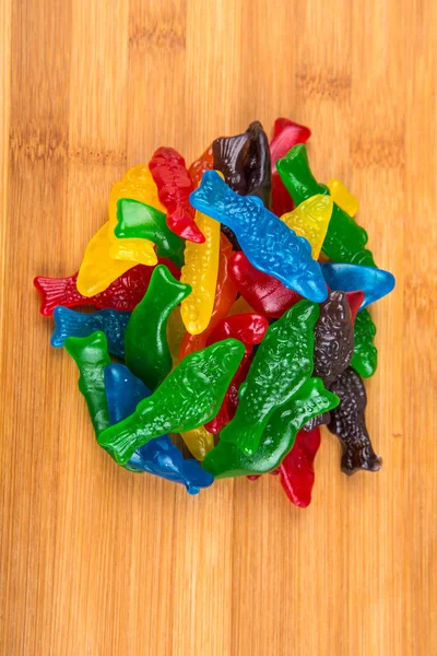 Sakızlı balık çeşitli renkler