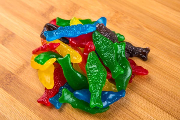 Gummibärchen in verschiedenen Farben — Stockfoto