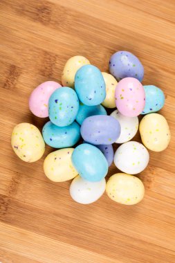 Pastel çikolatalı milkşeyk yumurta