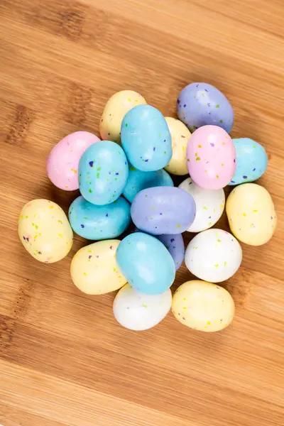 Pastel çikolatalı milkşeyk yumurta