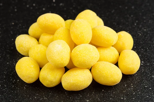 Pilha de doces de limão — Fotografia de Stock