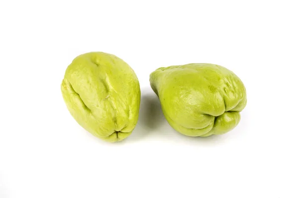 Twee Rauwe Hele Rijpe Groene Chayote Mexicaanse Pompoen — Stockfoto