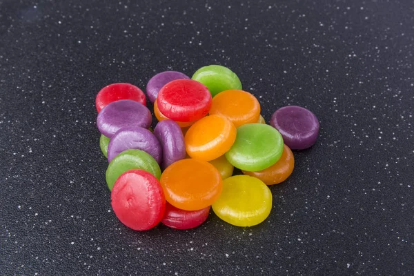 さまざまな色と味の詰合せ ハードキャンディー — ストック写真